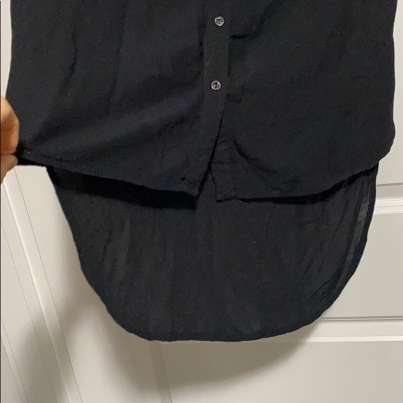 Great blouse. Longer on back side - Picture 4 of 4